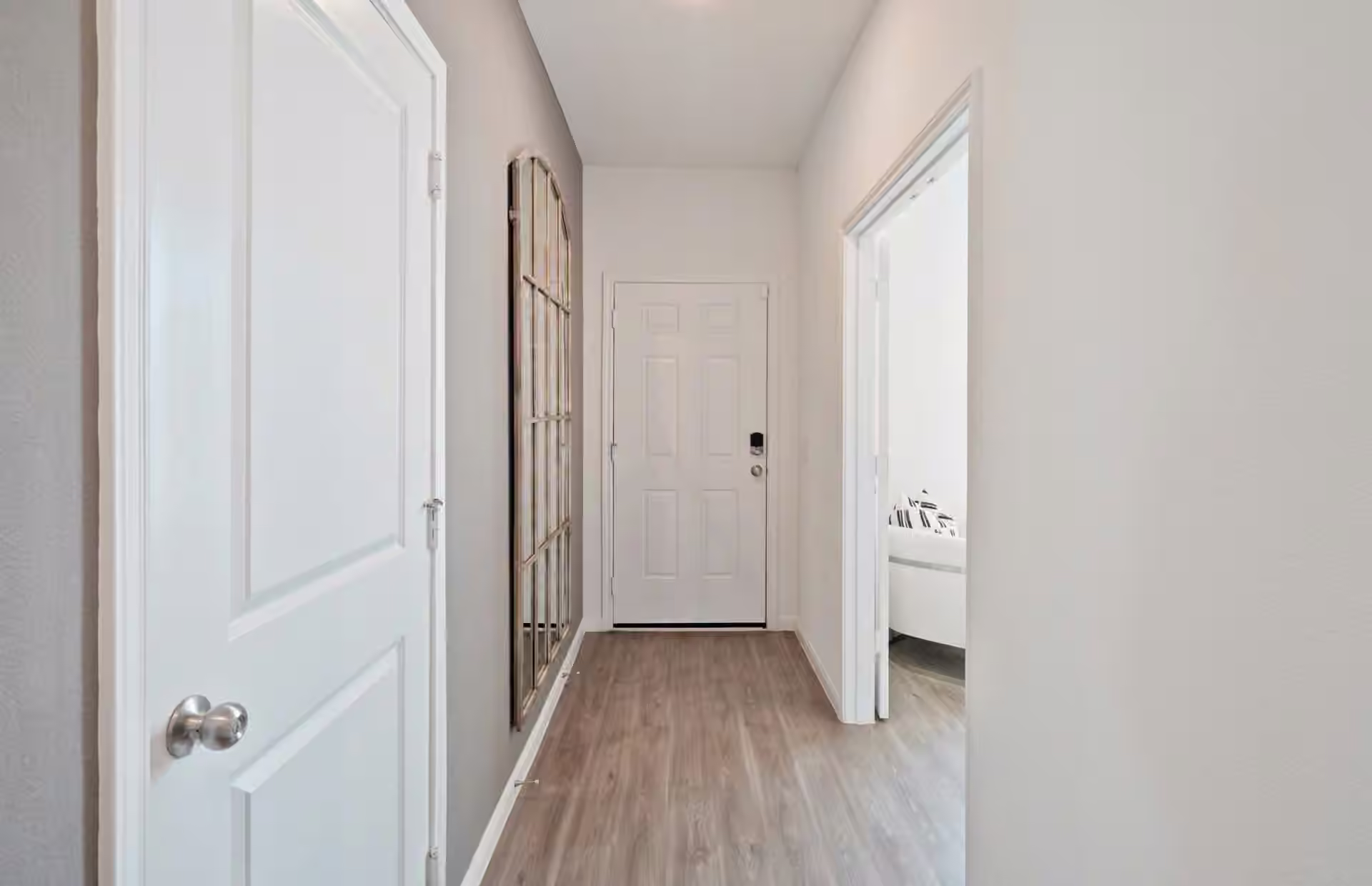 Photo 2 of 16214 Aspen Crest Drive, Conroe, TX