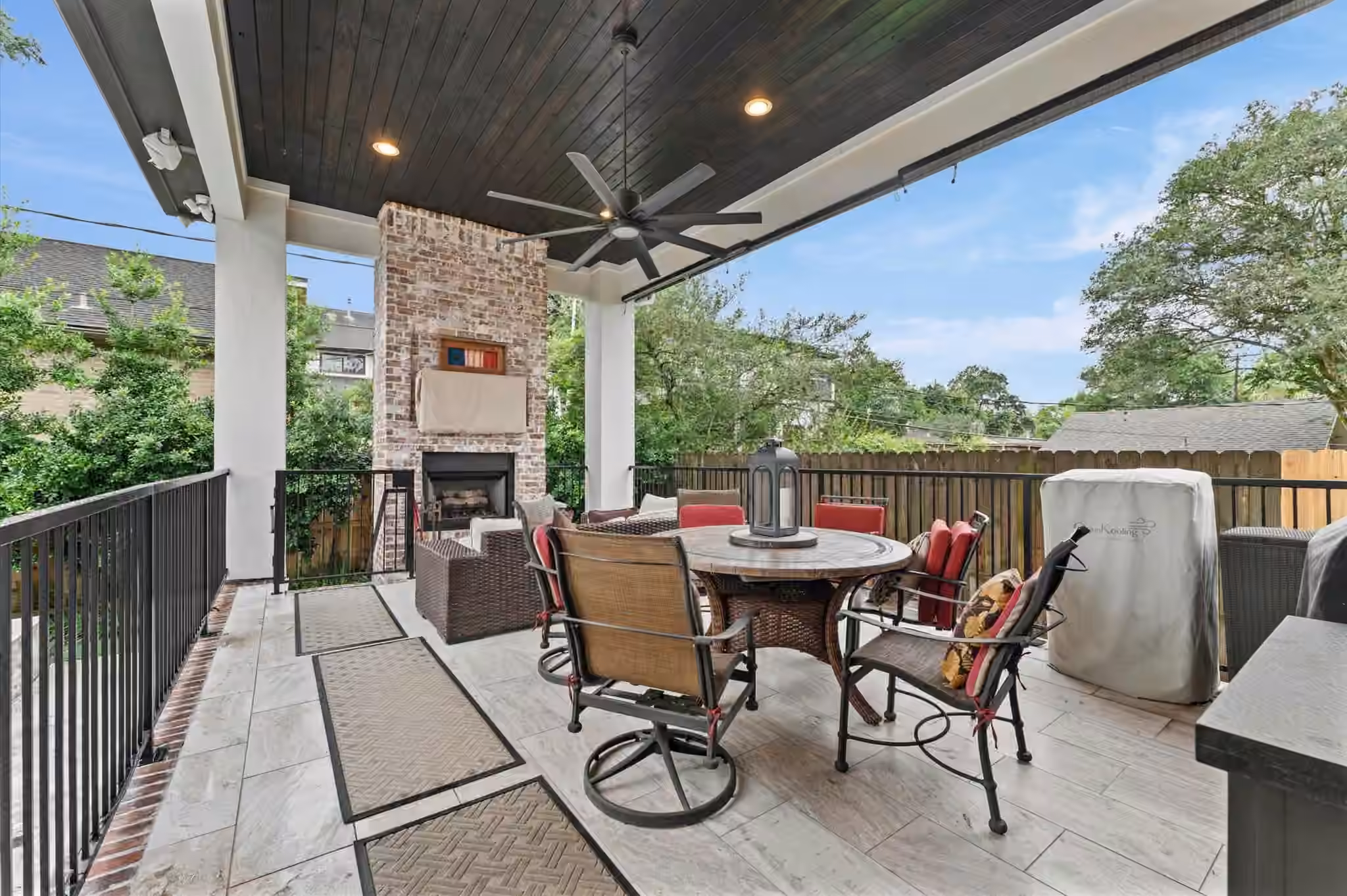 Photo 3 of 4927 Jason Street, Houston, TX