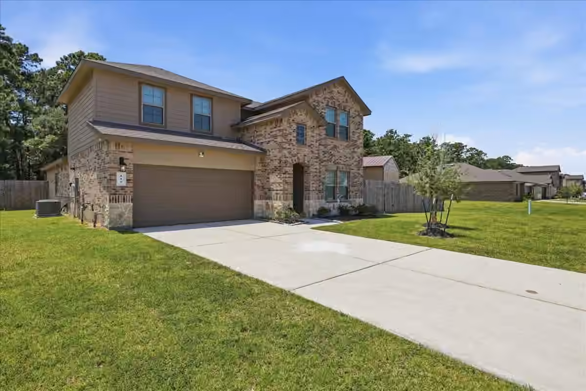 Photo 2 of 115 Little Spring Court, Anahuac, TX