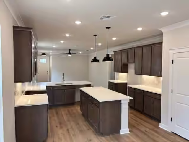 Photo 4 of 11211 Moccasin Drive, Montgomery, TX