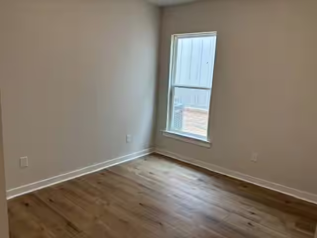 Photo 5 of 11211 Moccasin Drive, Montgomery, TX