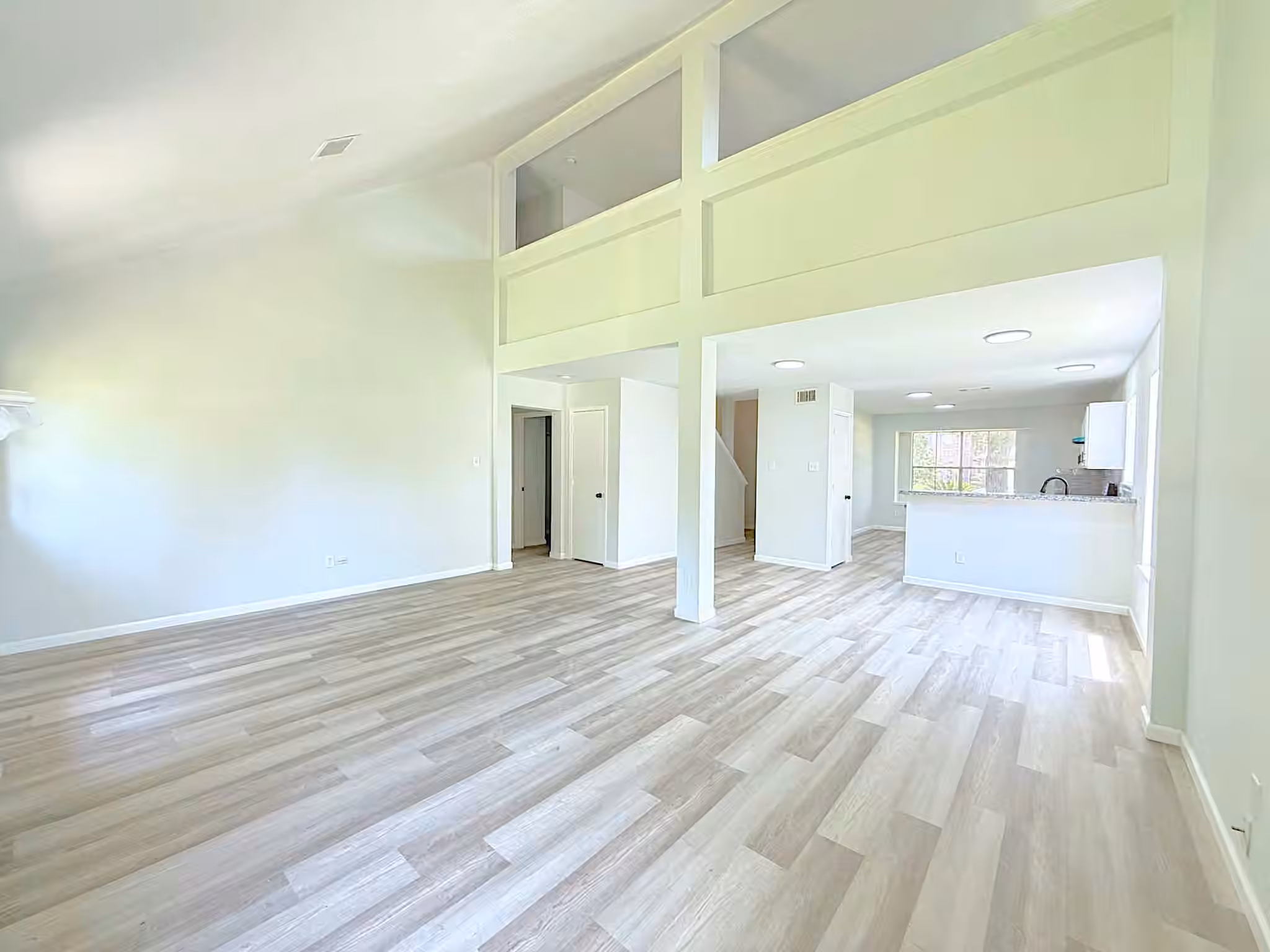 Photo 6 of 14638 Presidents Drive W, Houston, TX