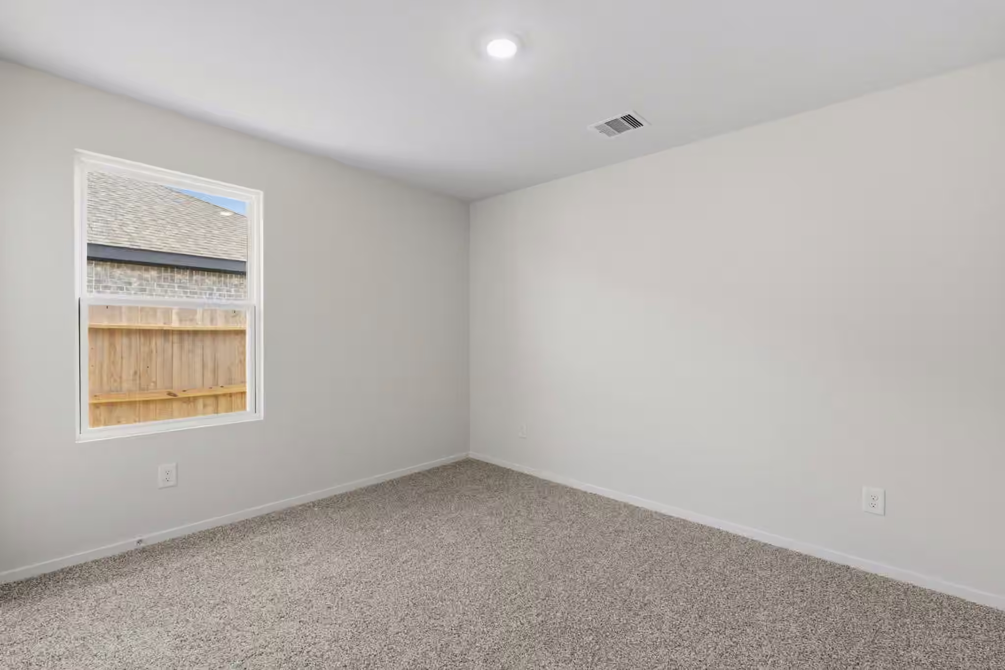 Photo 4 of 1040 Selene Sky Drive, Brookshire, TX