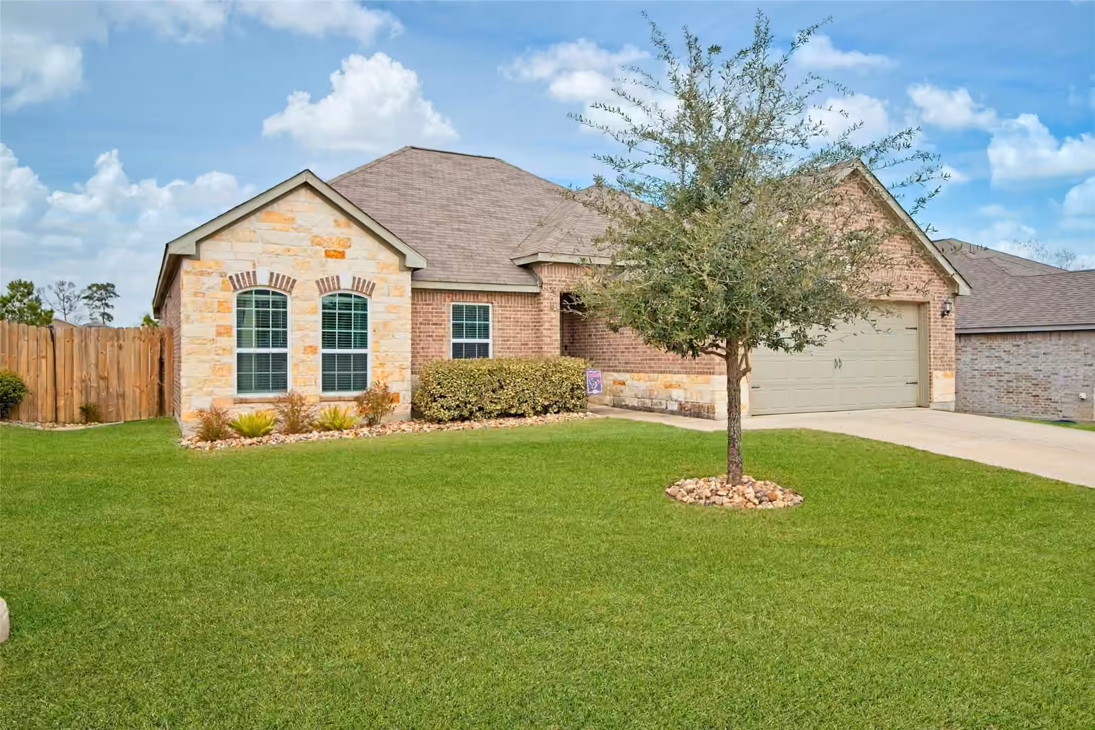 Photo 4 of 22410 Red Sparrow Drive, Hockley, TX