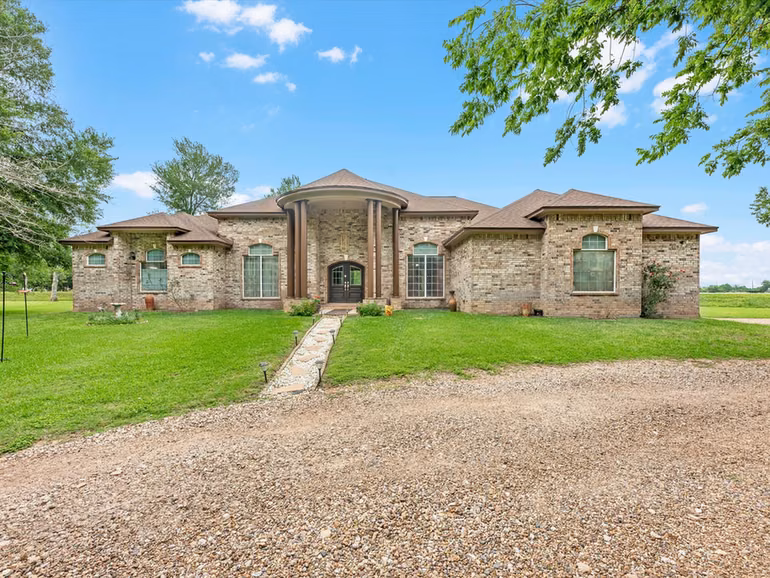 Photo 5 of 530 Chisolm Trail, Simonton, TX