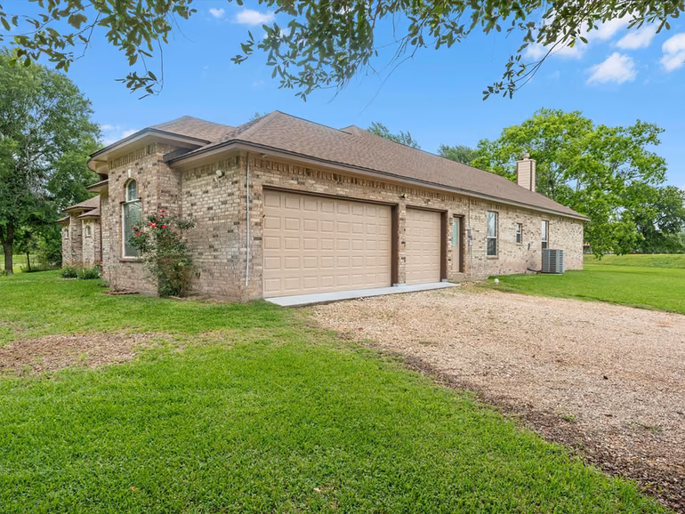 Photo 7 of 530 Chisolm Trail, Simonton, TX