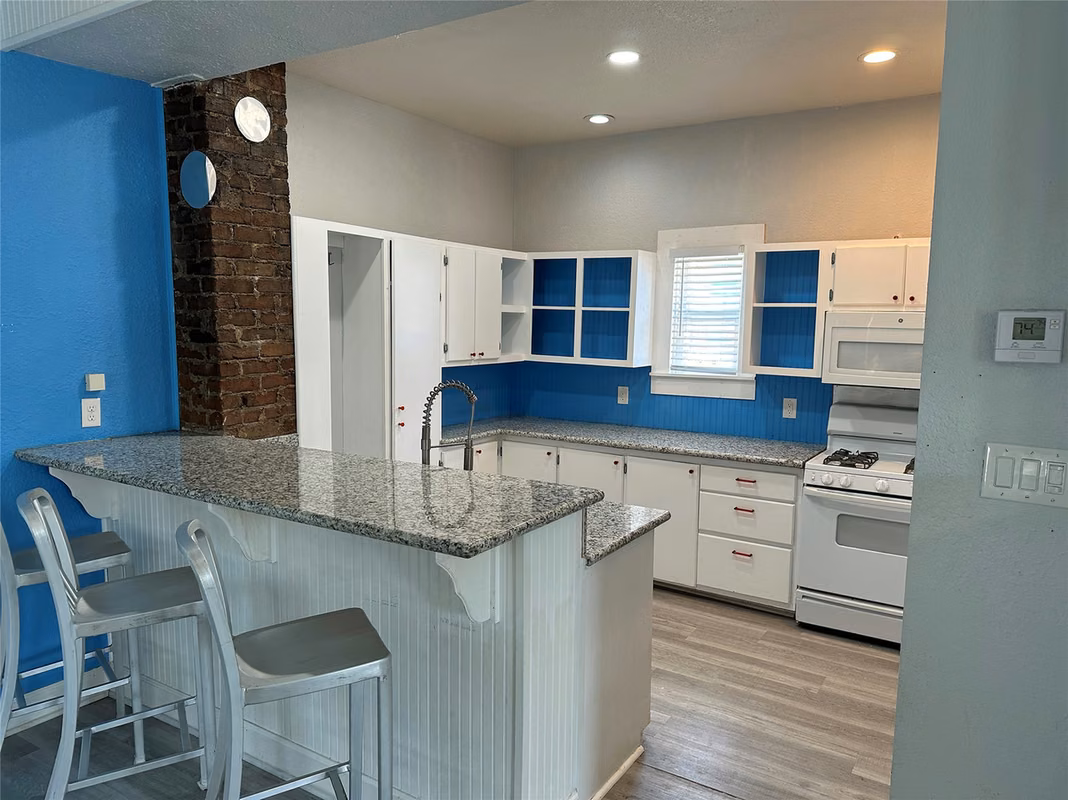 Photo 7 of 1615 16th Street, Galveston, TX