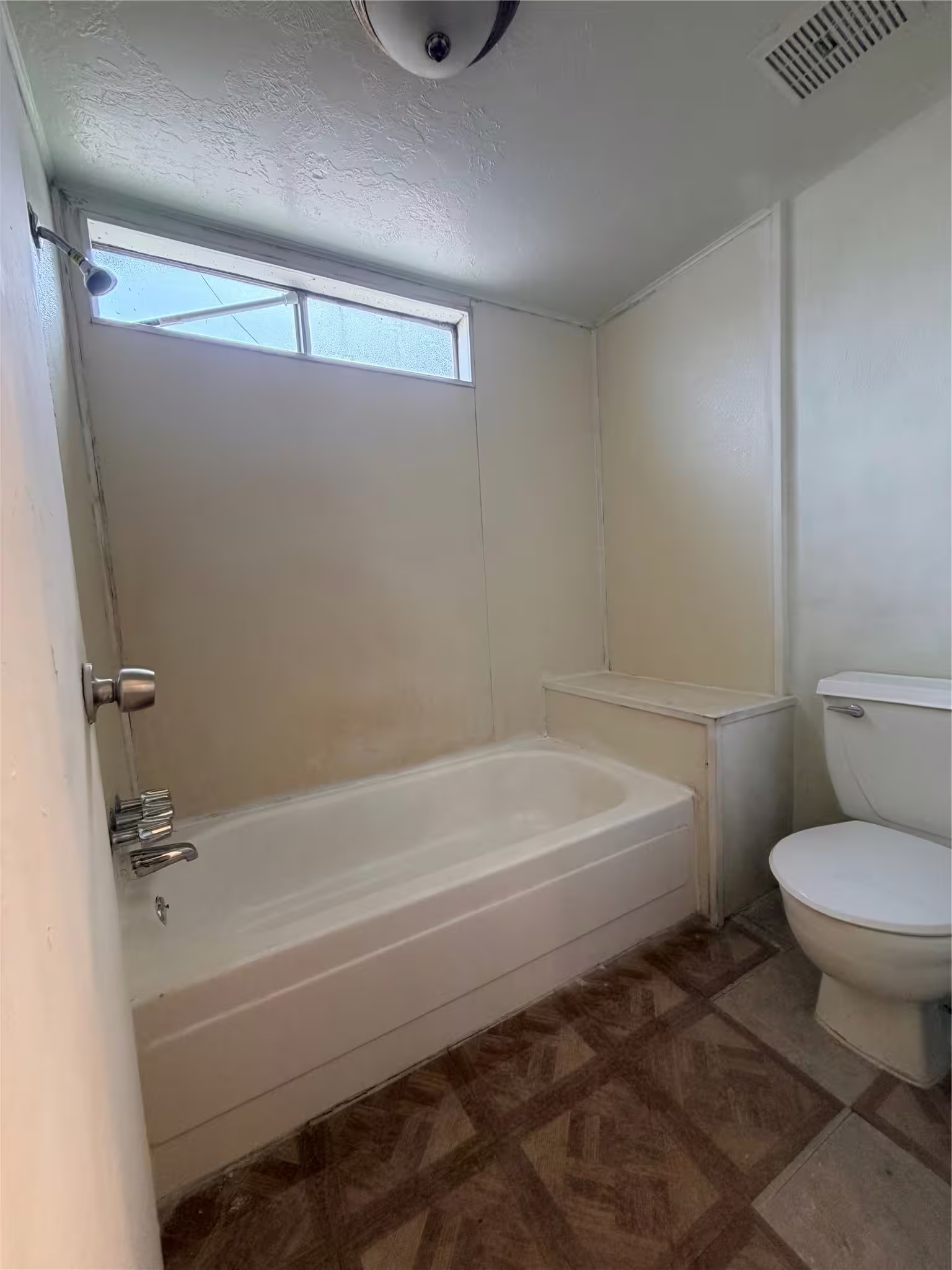Photo 3 of 5602 Easthampton Drive B, Houston, TX