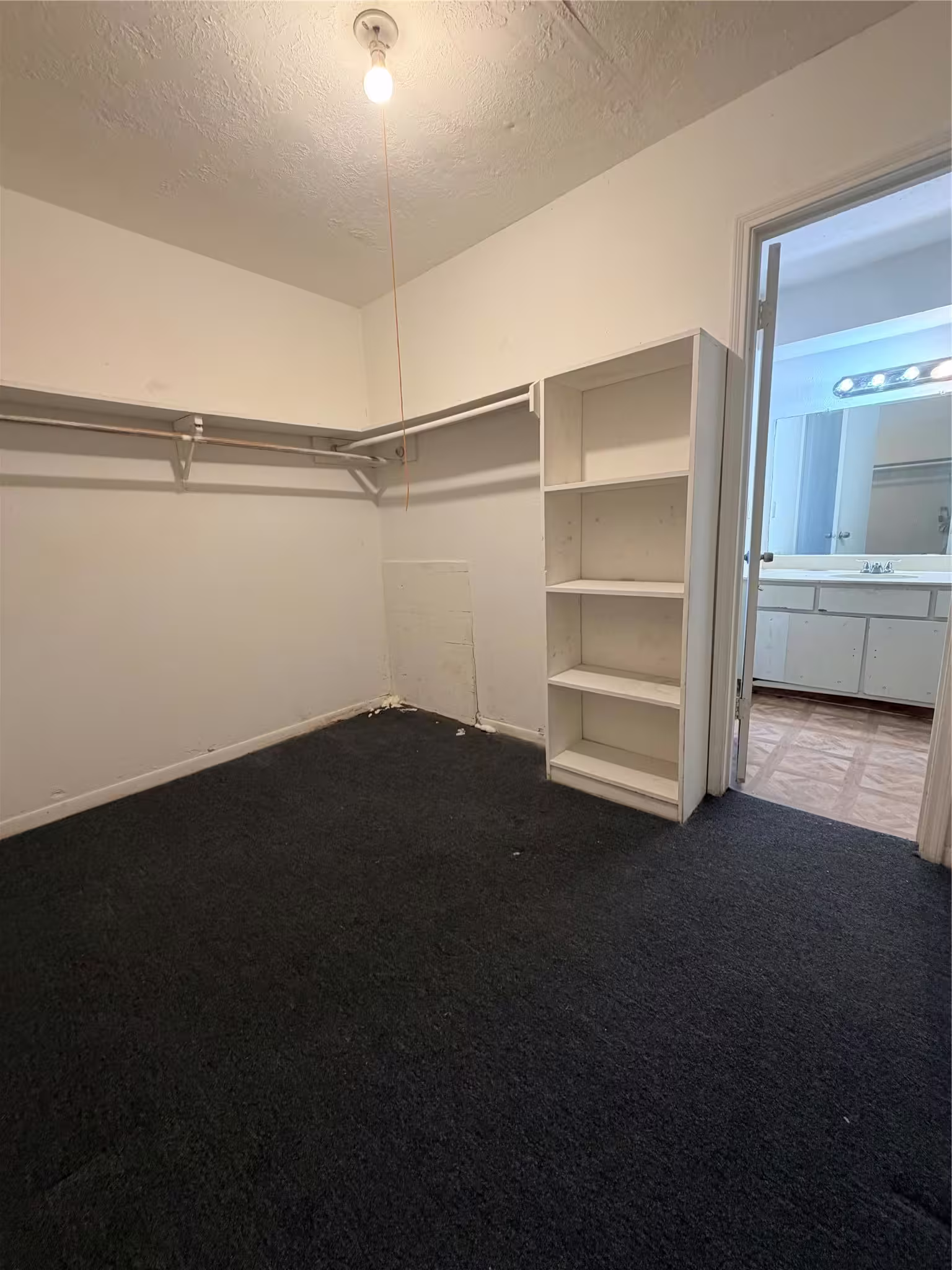 Photo 4 of 5602 Easthampton Drive B, Houston, TX