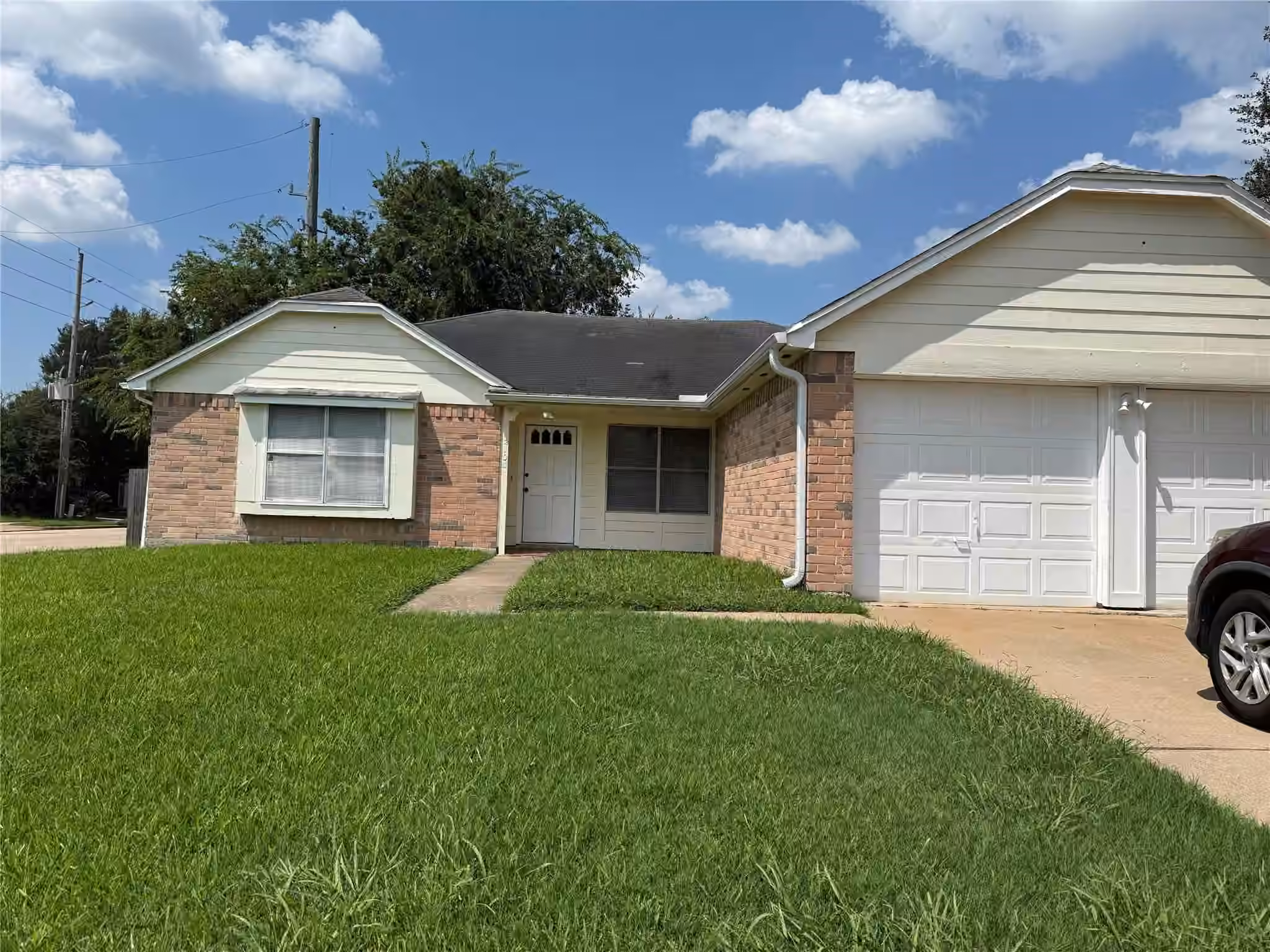 Photo of 2103 Barrington Place Drive, Sugar Land, TX