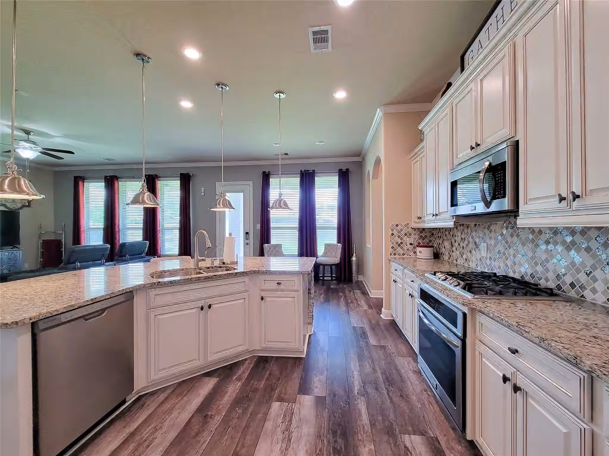 Photo 4 of 4239 Dalea Clover Lane, Manvel, TX