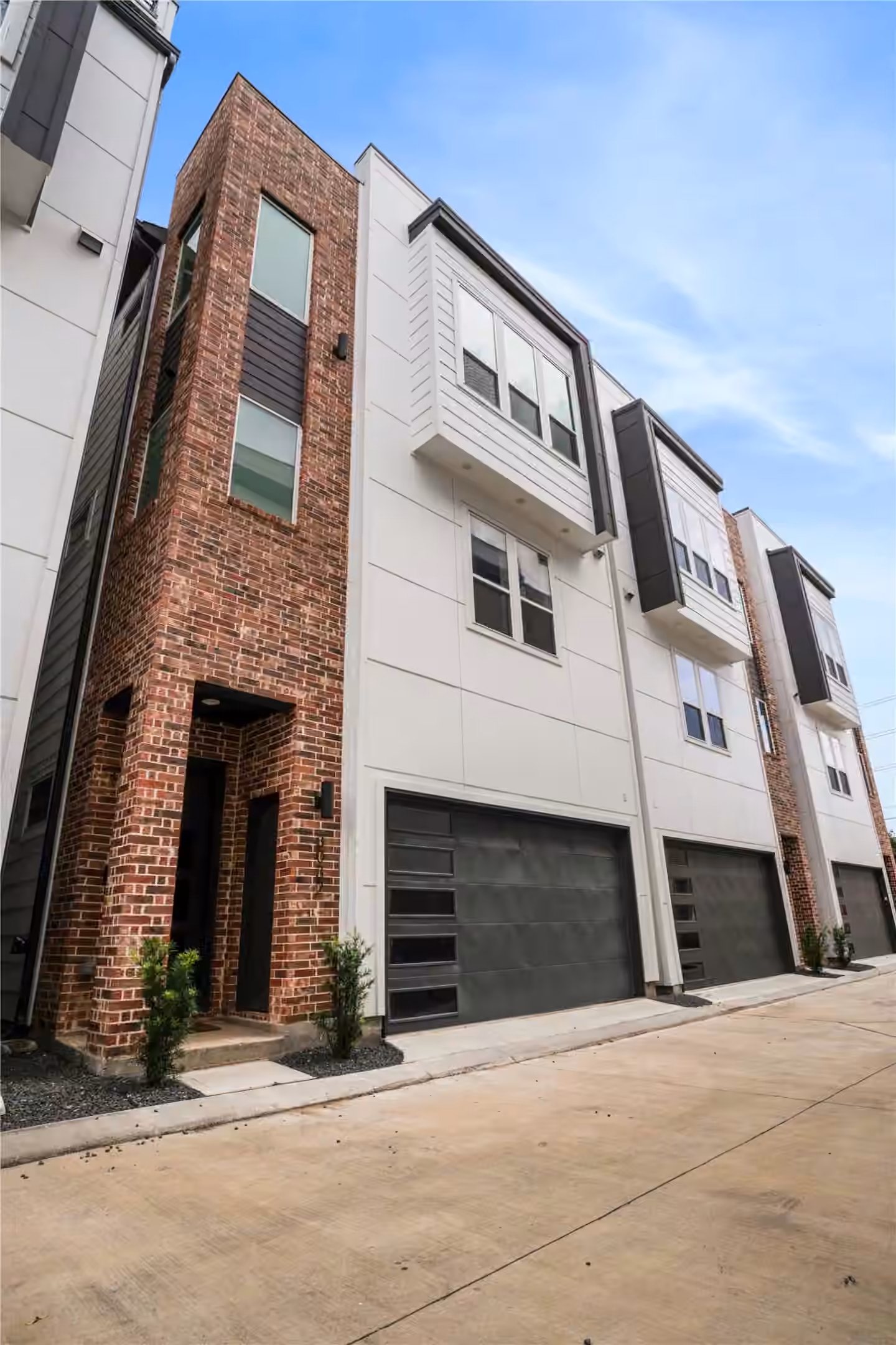 Photo of 3032 Lamar St, Houston, TX 77003