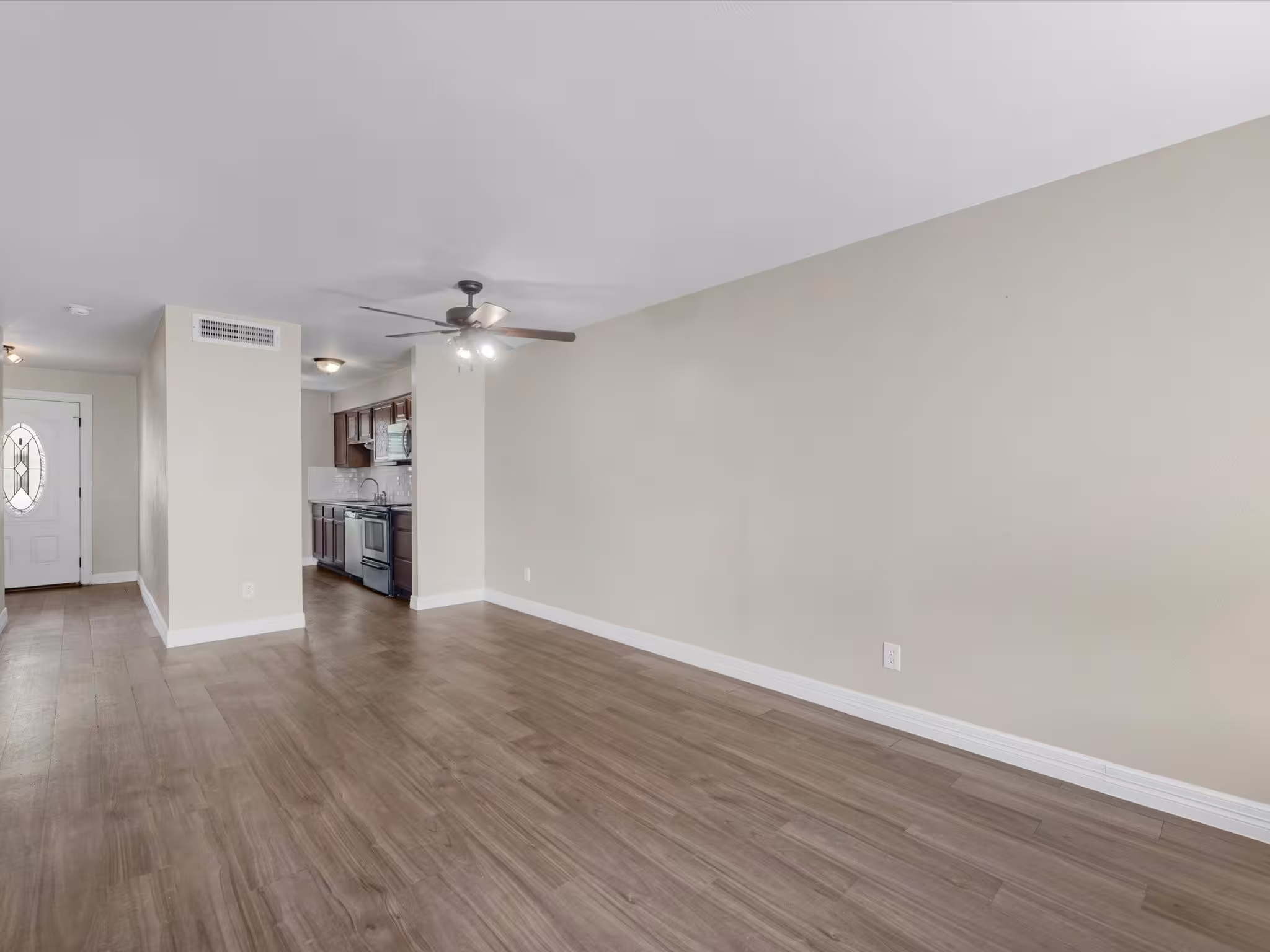 Photo 2 of 7945 Ellinger Lane, Houston, TX