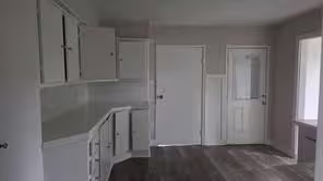 Photo 5 of 702 E Park Street, Sugar Land, TX