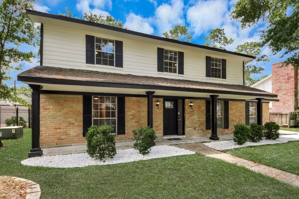 Photo 2 of 5731 Lodge Creek Drive, Houston, TX