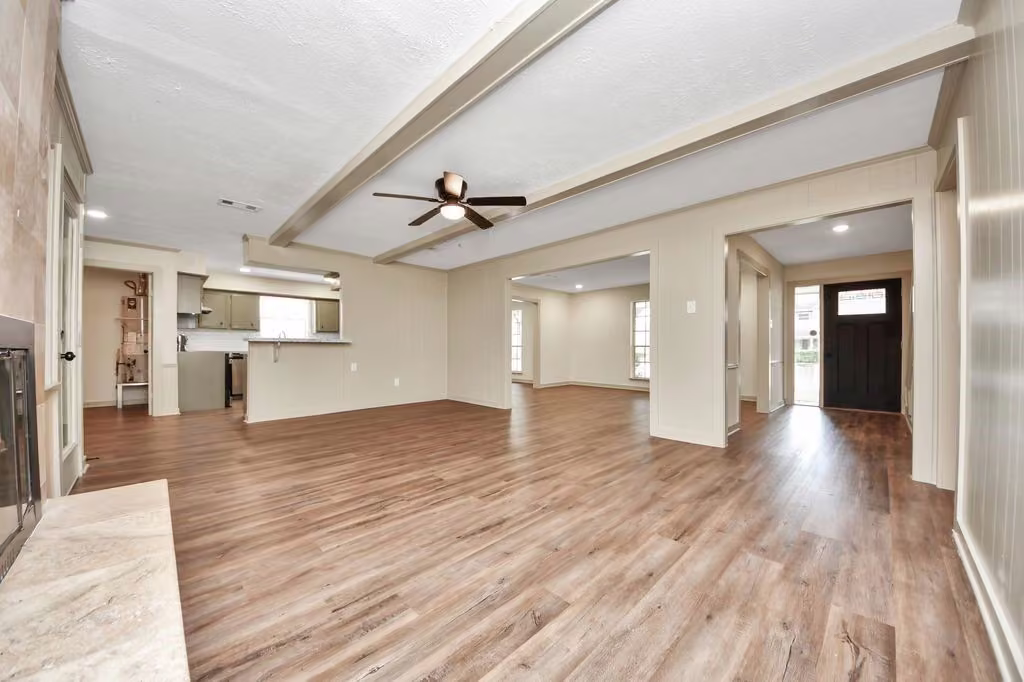 Photo 7 of 5731 Lodge Creek Drive, Houston, TX