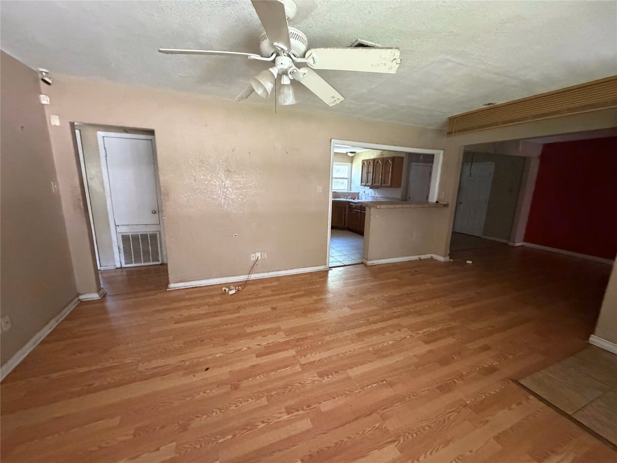 Photo 2 of 2631 N Camp Circle, La Marque, TX