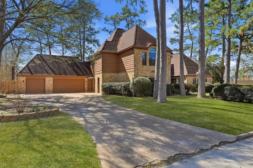 Photo 2 of 12315 Cypresswood Drive, Houston, TX