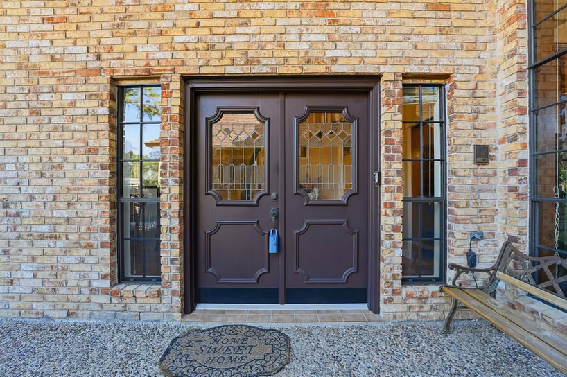 Photo 4 of 12315 Cypresswood Drive, Houston, TX