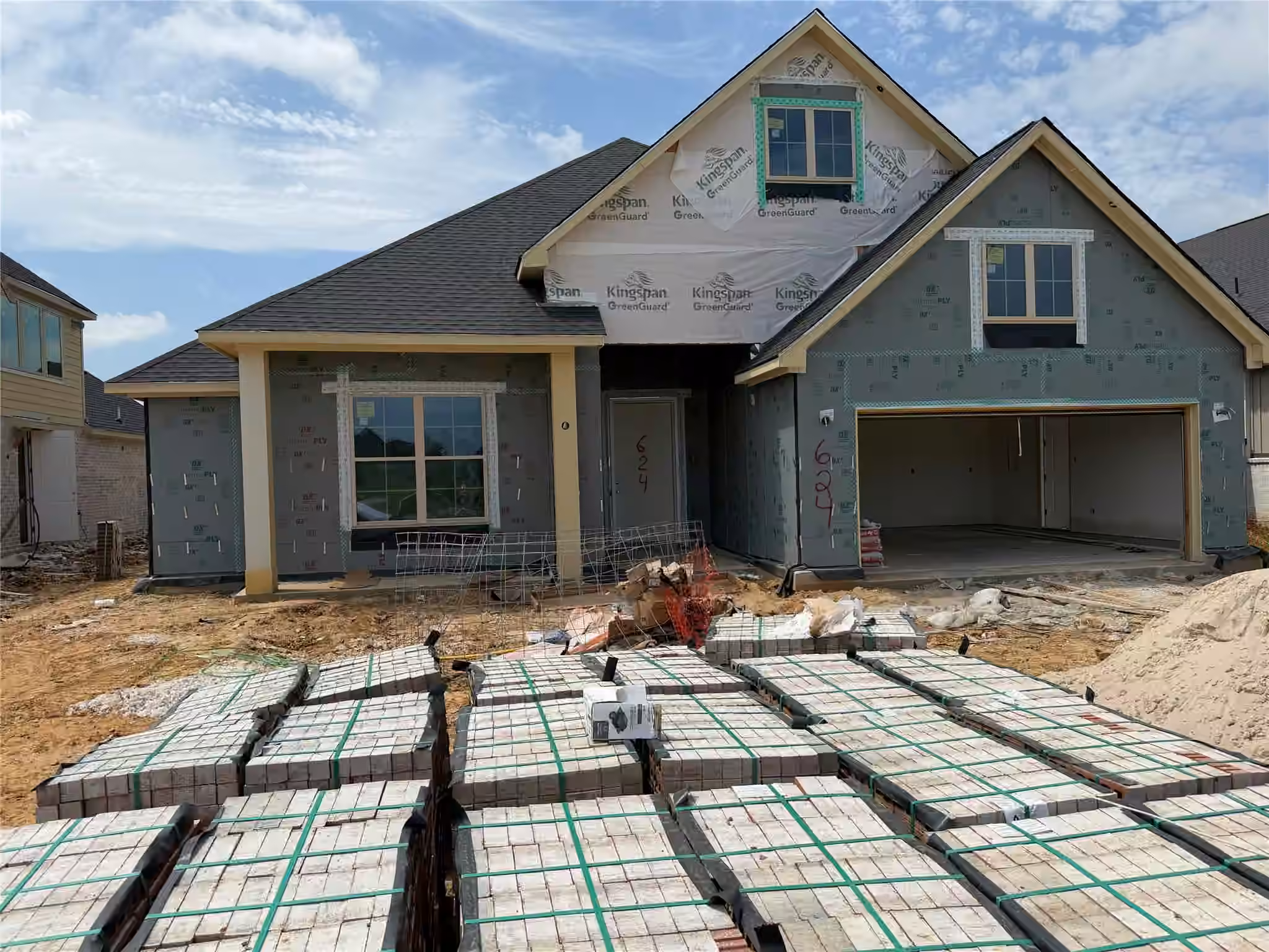 Photo 2 of 624 Golden Aster Boulevard, Waller, TX