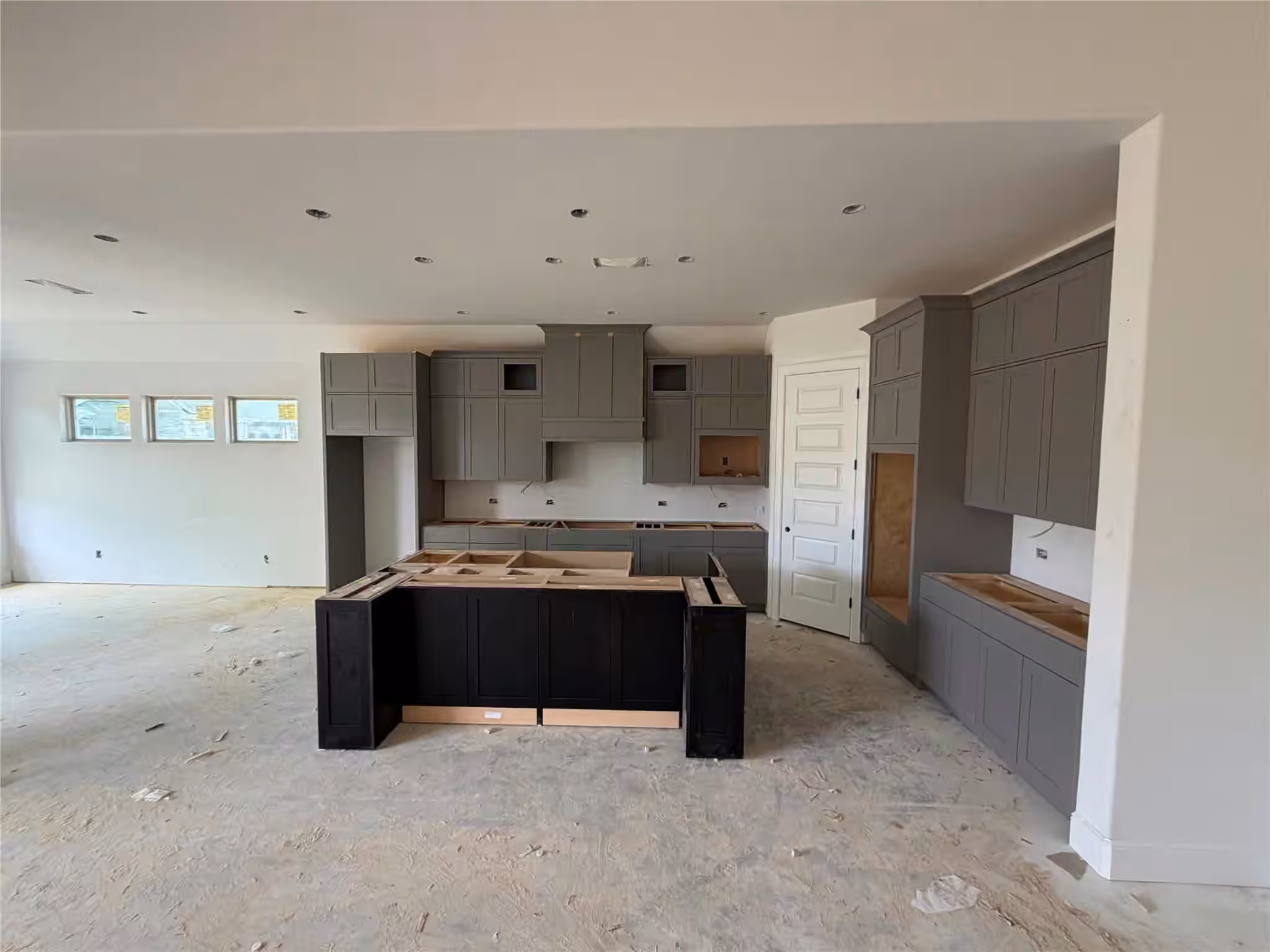 Photo 7 of 624 Golden Aster Boulevard, Waller, TX