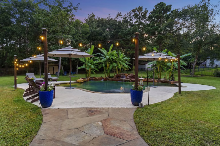 Photo 4 of 11612 Princess Ann Court, Montgomery, TX