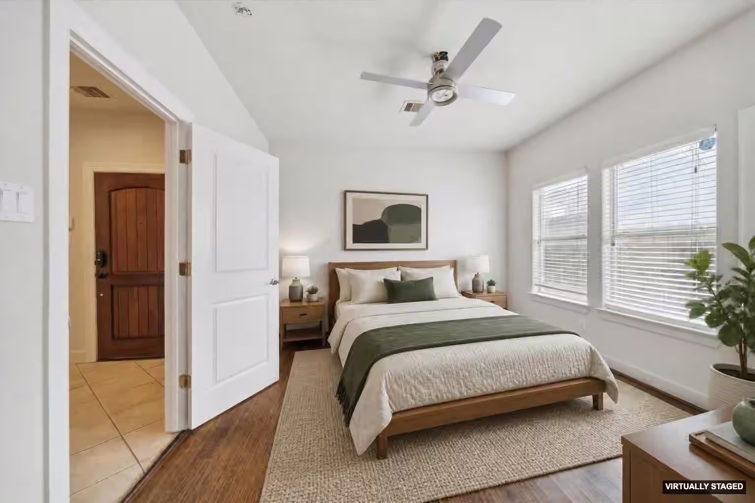 Photo 5 of 3041 Clinton Drive, Houston, TX