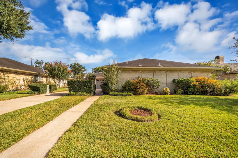 Photo of 9106 Willow Meadow Drive, Houston, TX 77031