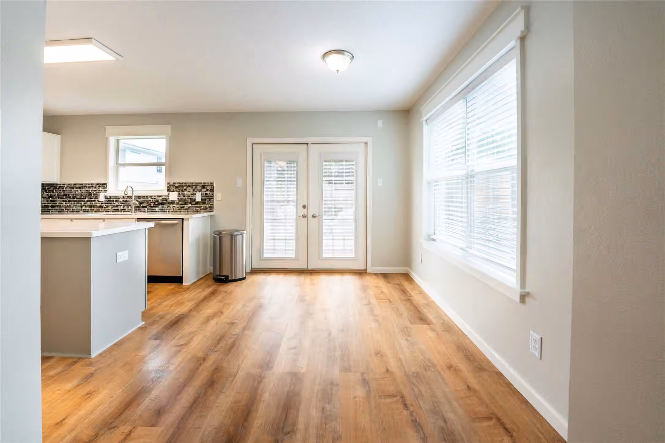 Photo 7 of 7830 Hunters Peak Lane, Baytown, TX
