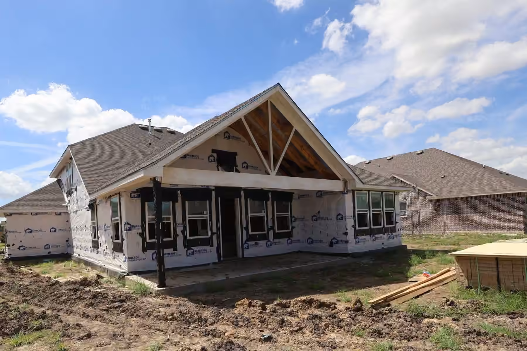 Photo 3 of 12103 Upper Meadows Avenue, Mont Belvieu, TX