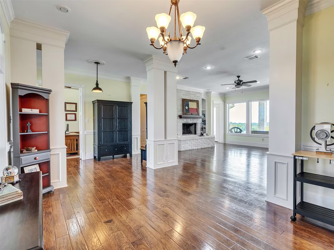 Photo 4 of 9265 Wren Lane, Bellville, TX