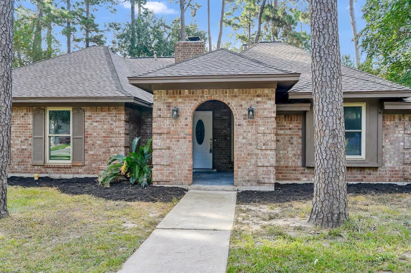 Photo 2 of 6415 Moccasin Bend Drive, Spring, TX