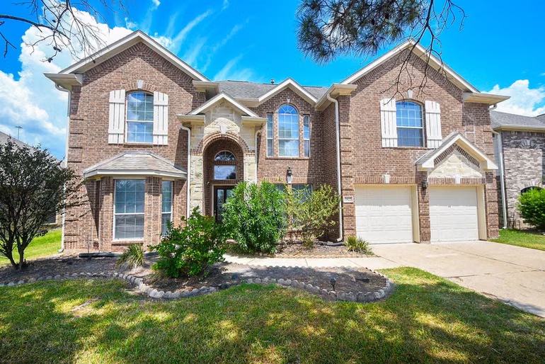 Photo 2 of 7522 Eastwood Lake Ln, Richmond, TX