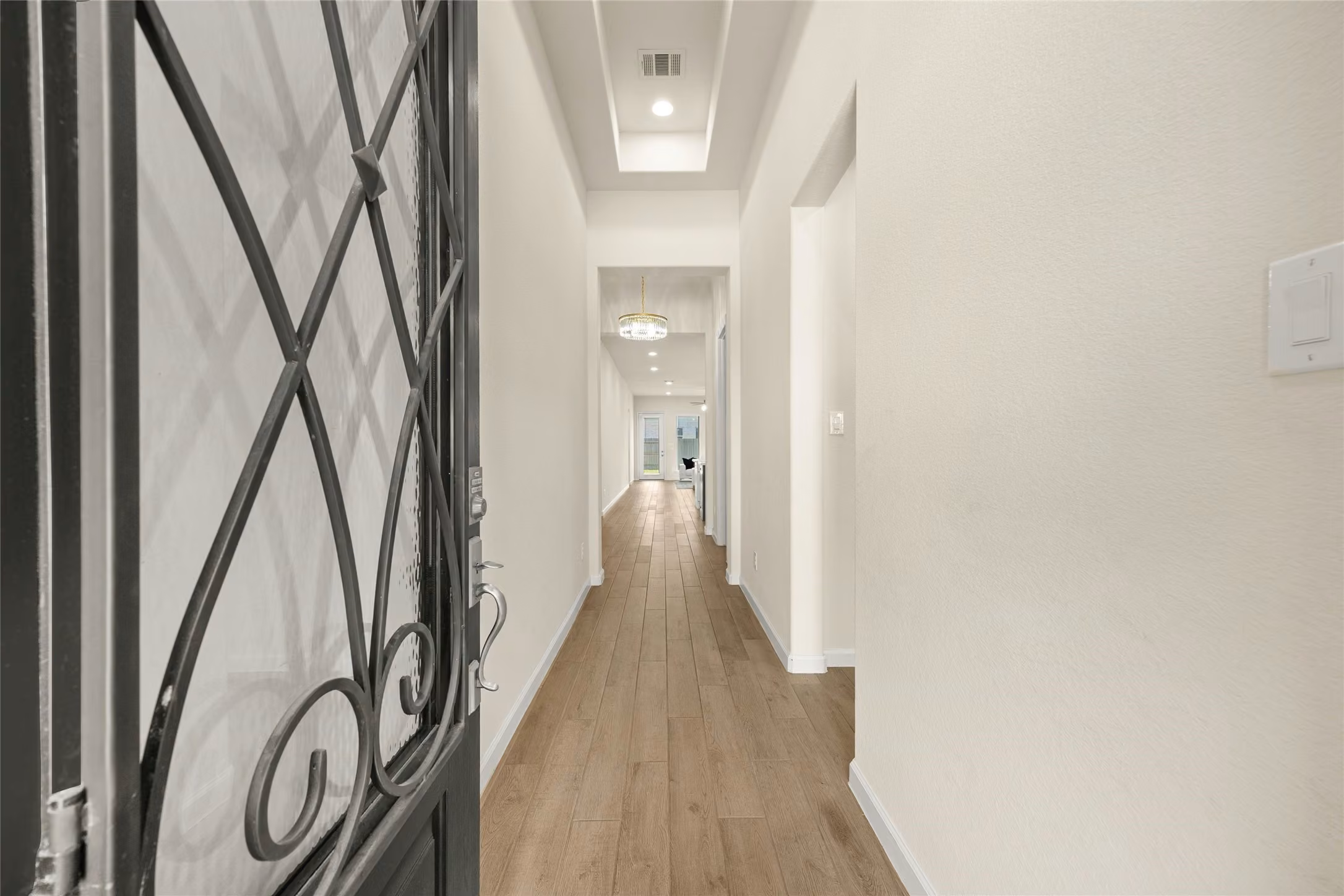 Photo 4 of 21206 Bridle Rose Trail, Tomball, TX