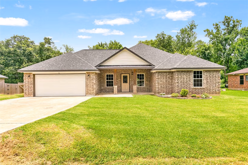 Photo of 26 Nelson Court, Jones Creek, TX