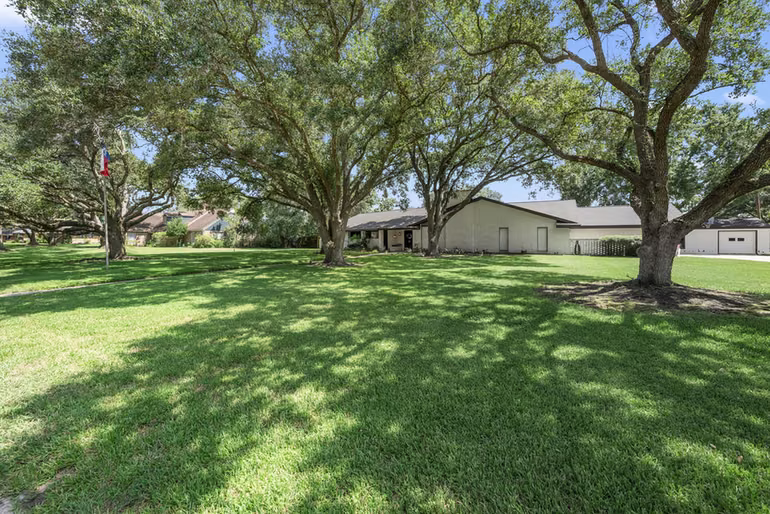 Photo 4 of 618 Melody Lane, Eagle Lake, TX