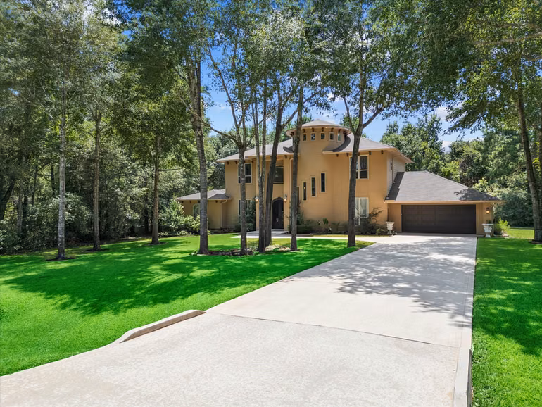 Photo 3 of 648 Nautica Lane, Montgomery, TX
