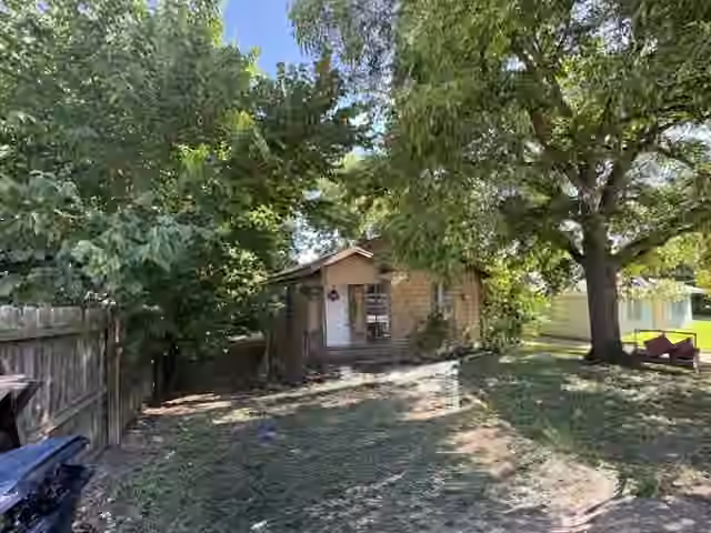 Photo 2 of 305 Liberty Street, Brenham, TX