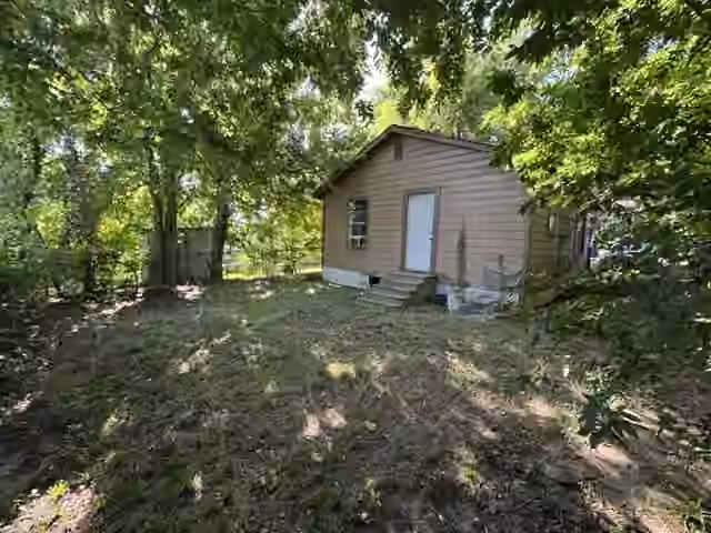 Photo 3 of 305 Liberty Street, Brenham, TX