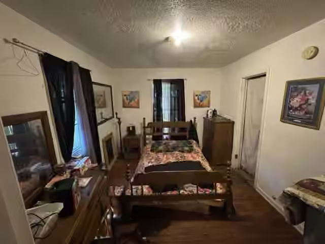 Photo 4 of 305 Liberty Street, Brenham, TX