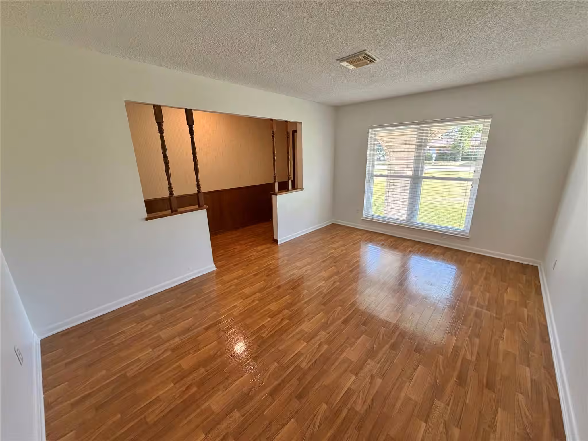 Photo 5 of 1302 Avenue H, Danbury, TX