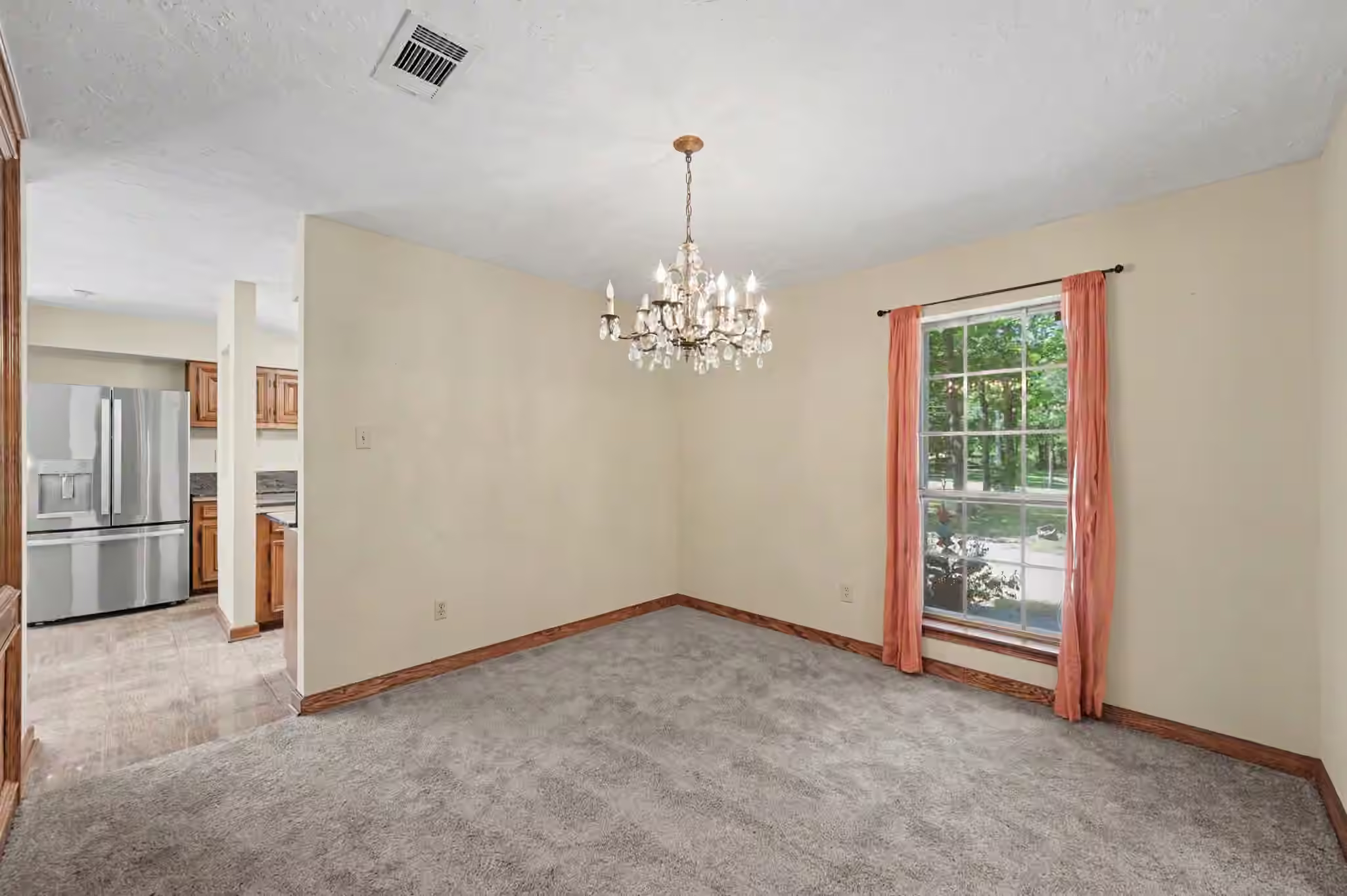 Photo 5 of 5188 Old Castle Way, Conroe, TX