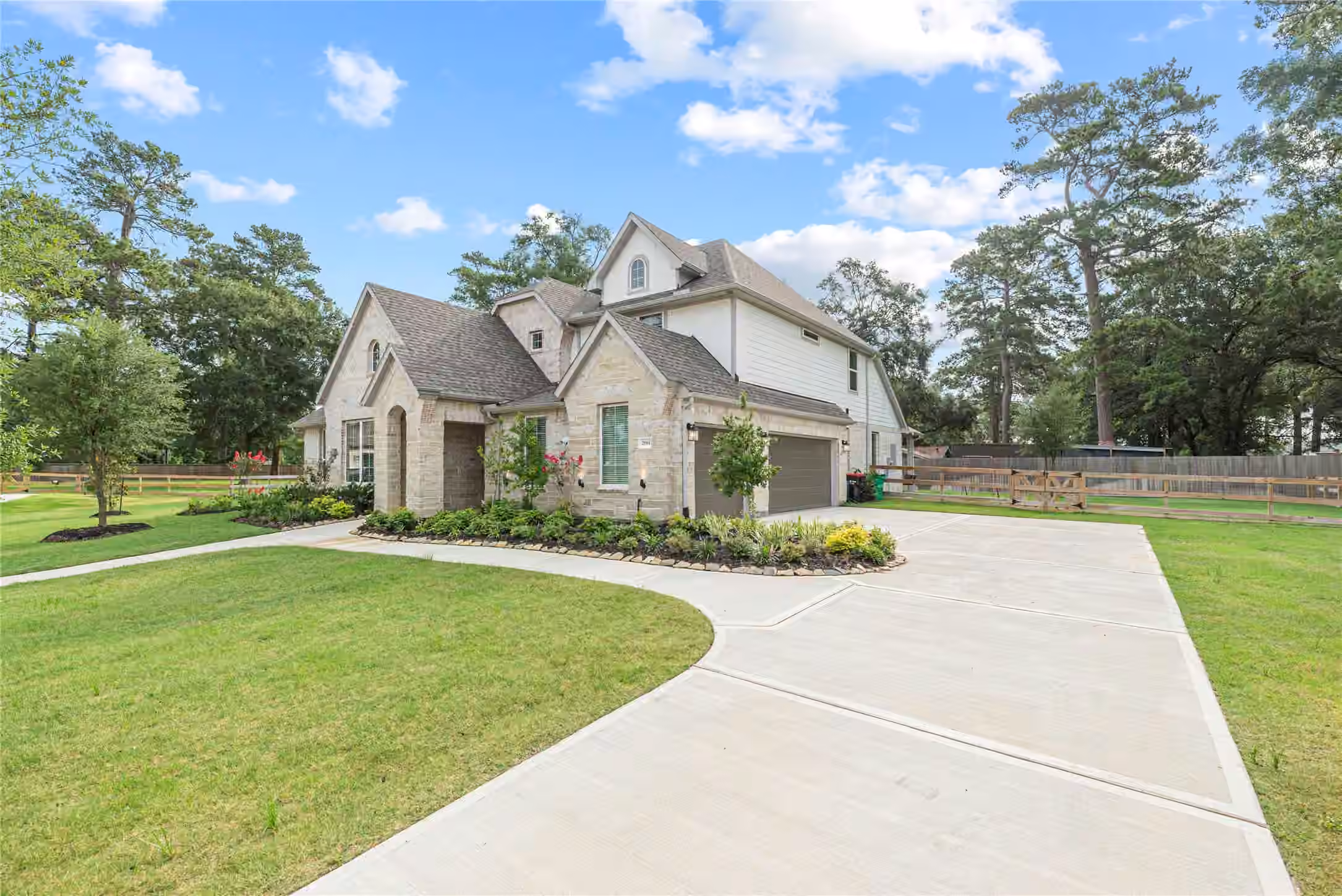 Photo 2 of 21914 Hibiscus Hedge Trail, Tomball, TX