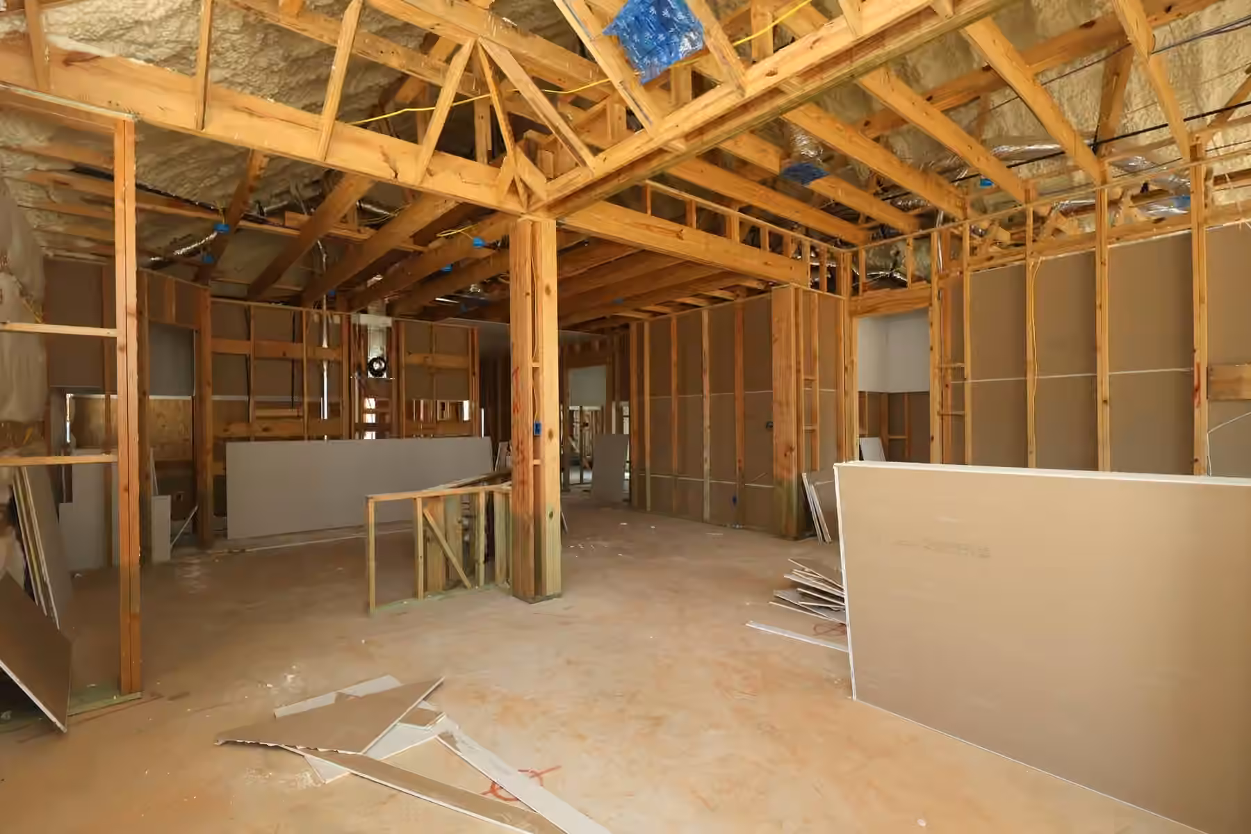 Photo 6 of 132 Silverbow Creek Way, Conroe, TX