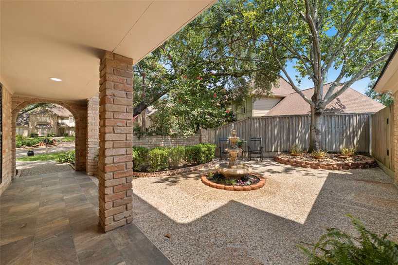 Photo 5 of 20307 Silbury Court, Katy, TX