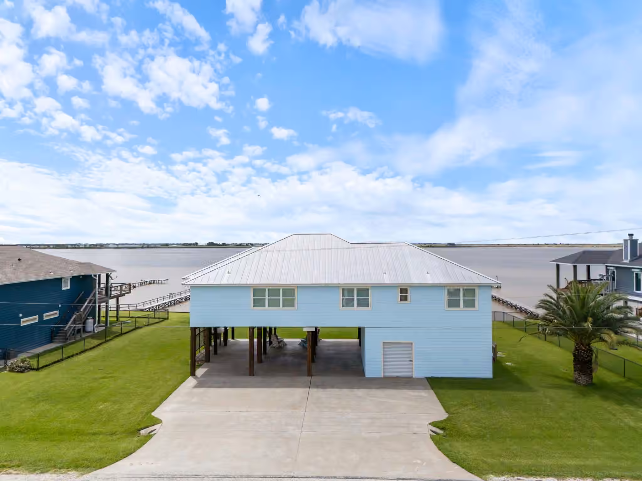 Photo 2 of 1730 W Bayshore Drive, Palacios, TX