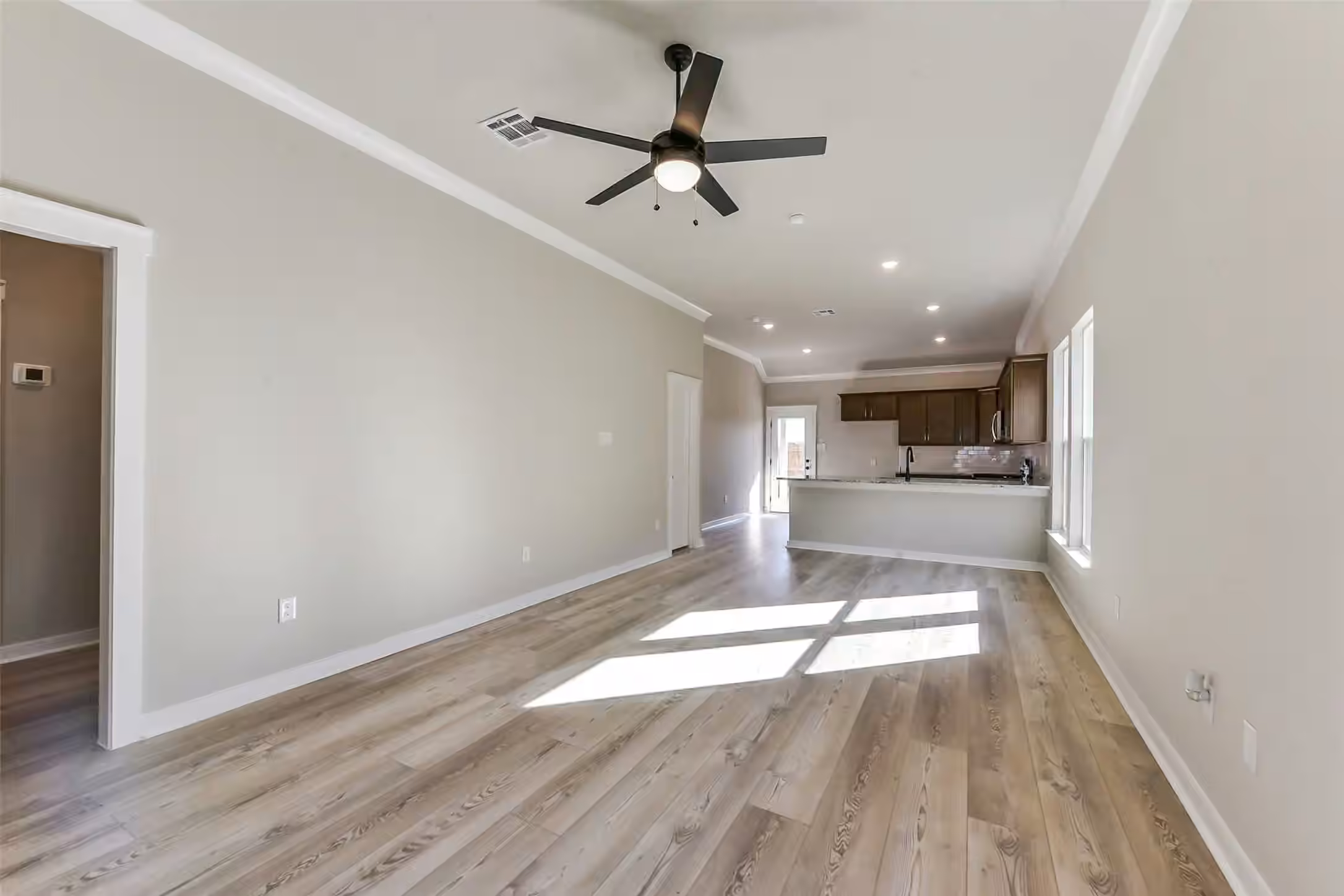 Photo 4 of 21107 Autumn Heights, Rosharon, TX