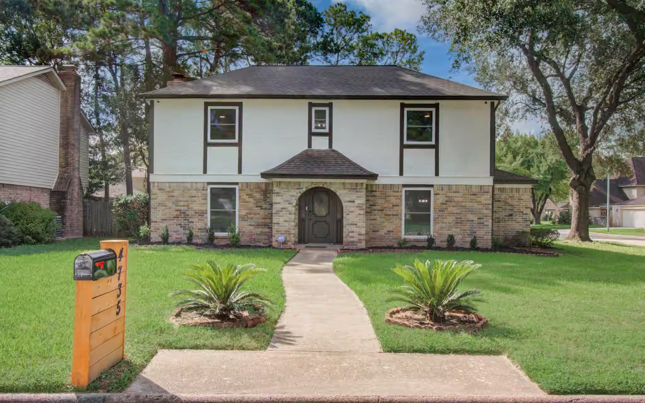 Photo of 4735 Theall Road, Houston, TX 77066