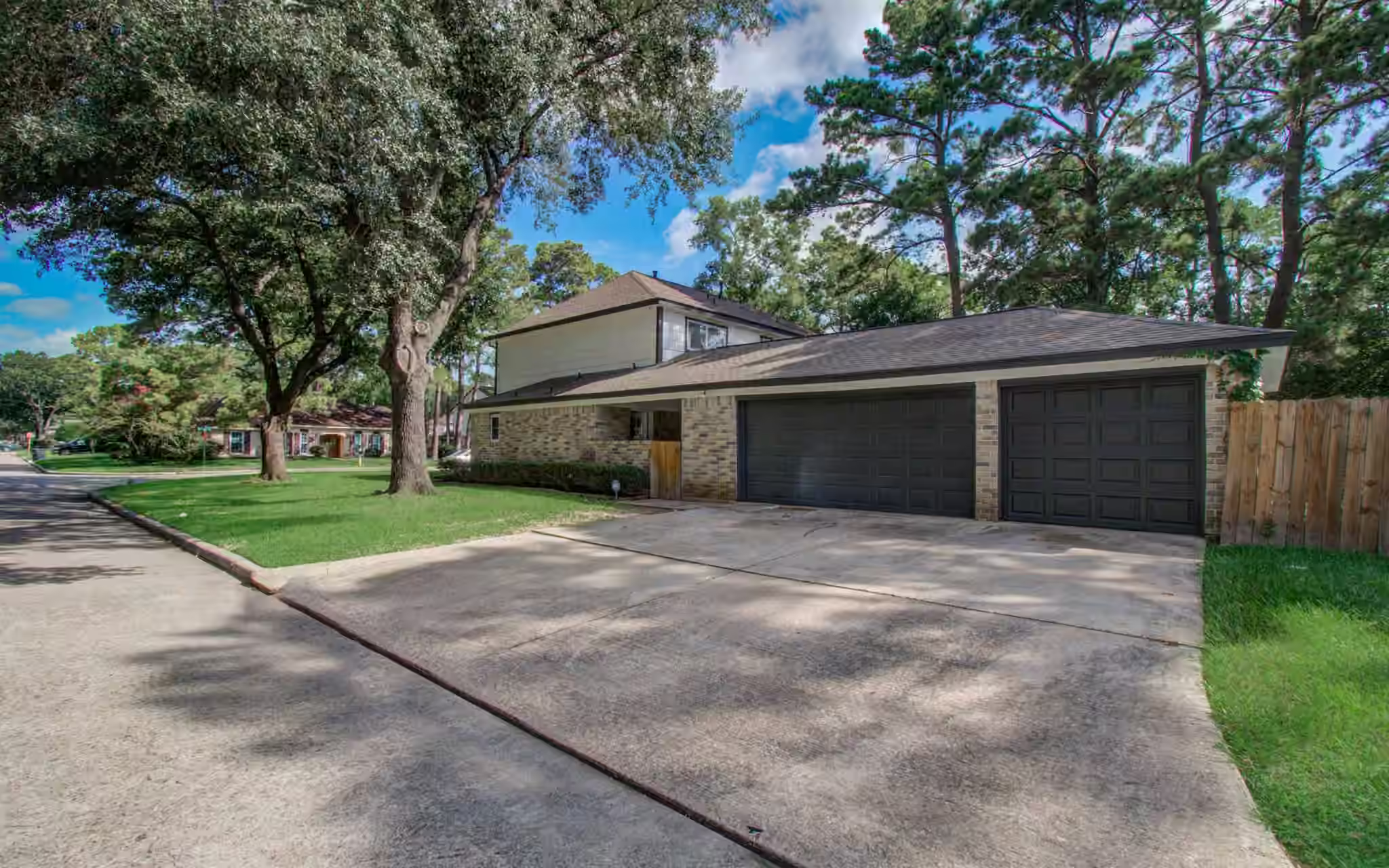 Photo 2 of 4735 Theall Road, Houston, TX