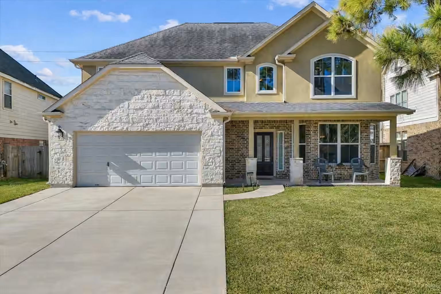 Photo of 19007 Hikers Trail Drive, Humble, TX 77346